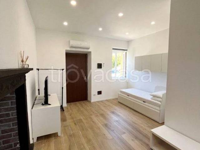 Affittasi monolocale a Camparada via Resegone, 26