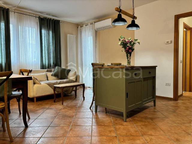 Affittasi monolocale a Carmignano di Brenta via Roma, 30
