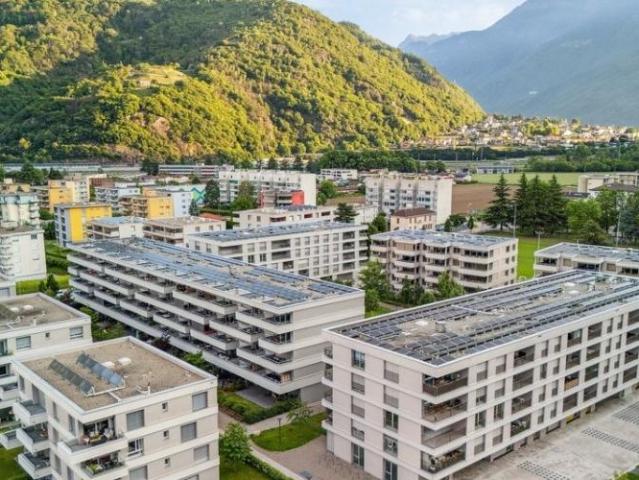 Affittasi spazioso e moderno 3.5 locali, immerso nel verde