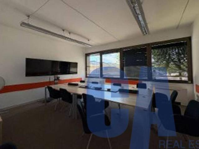 Affittasi stabile a Rozzano viale umbria