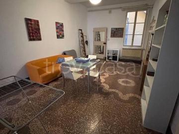 Affittasi quadrilocale a Bologna, Santo Stefano