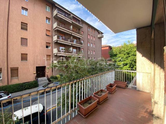 Affittasi quadrilocale a Bergamo via Divisione Julia, Borgo Palazzo