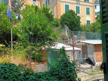 Affittasi quadrilocale a Genova vico Barnabiti, Castelletto