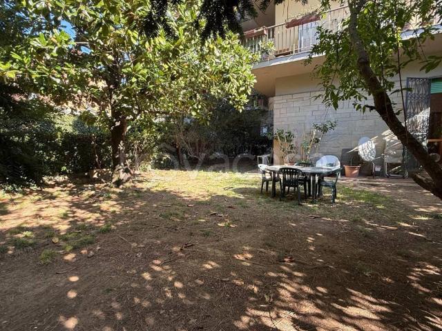 Affittasi quadrilocale a Firenze, Campo di Marte