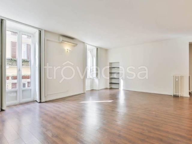 Affittasi quadrilocale a Milano, Moscova