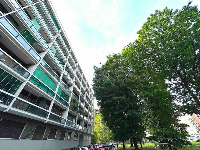 Affittasi quadrilocale a Milano via Angelo Inganni, 74, Primaticcio