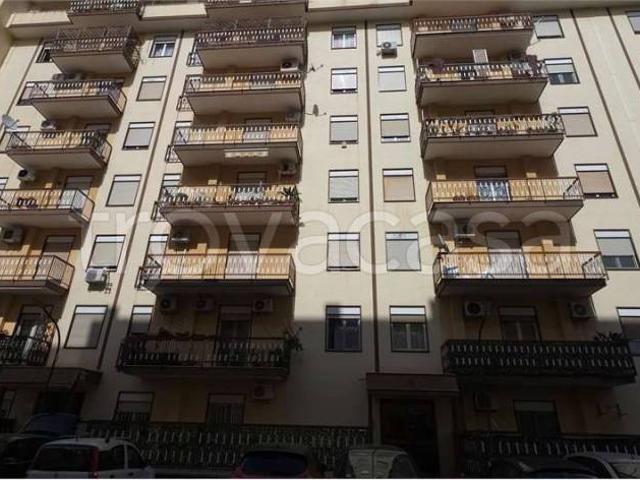 Affittasi quadrilocale a Palermo via Michele Titone, 18, Calatafimi Bassa Indipendenza