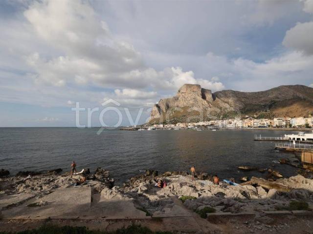 Affittasi quadrilocale a Palermo via Tito Maccio Plauto, 9, Sferracavallo Barcarello