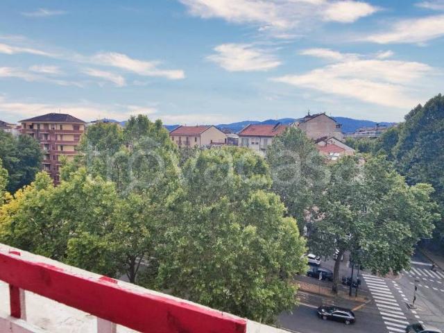 Affittasi quadrilocale a Torino, Crocetta
