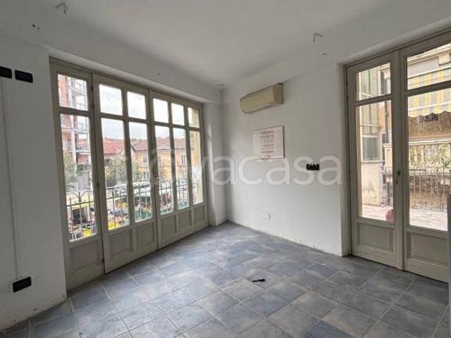 Affittasi quadrilocale a Torino via Dante di Nanni, 120A, San Paolo