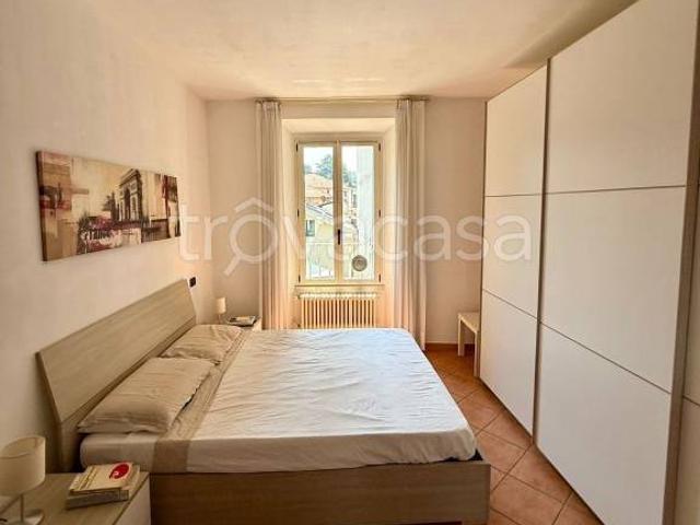 Affittasi trilocale a Como via Luigi Dottesio, 12, Borghi