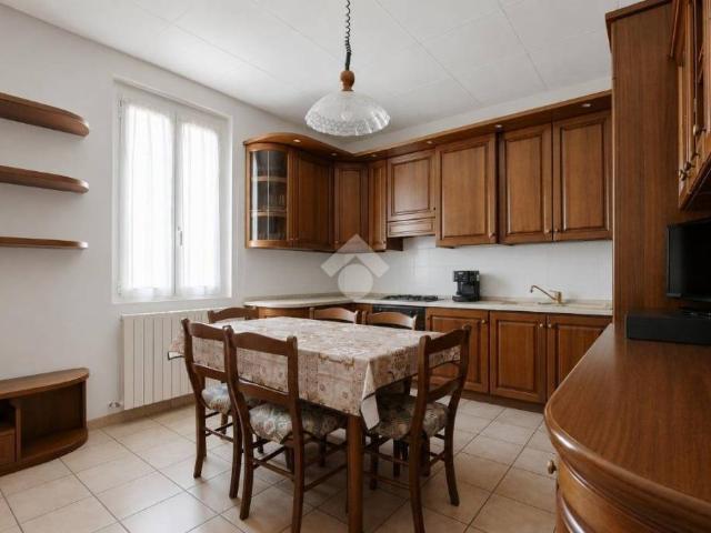 Affittasi trilocale a Costa Masnaga
