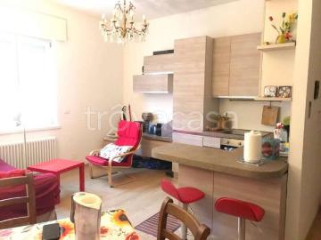 Affittasi trilocale a Bologna via Mascarella, Irnerio