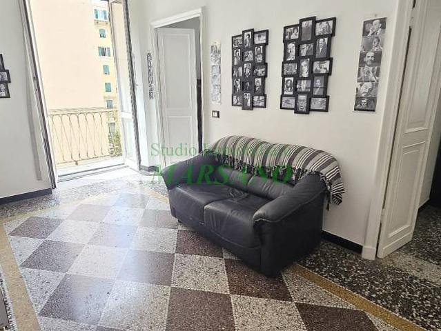 Affittasi trilocale a Genova via Carlo Barabino, Foce