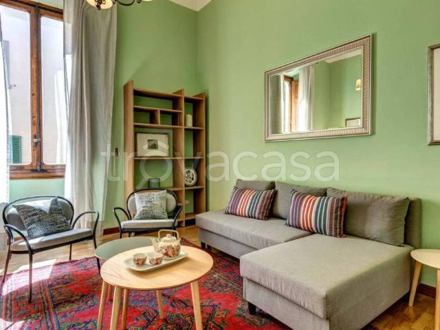Affittasi trilocale a Firenze via dei Serragli, San Frediano