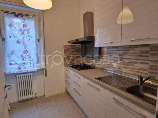 Affittasi trilocale a Mantova corso Umberto I, Centro