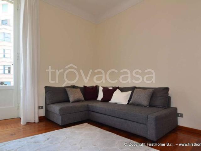 Affittasi trilocale a Milano via Petrella, Buenos Aires