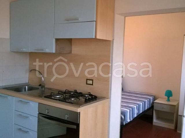 Affittasi trilocale a Perugia corso Cavour, 200, Centro Storico