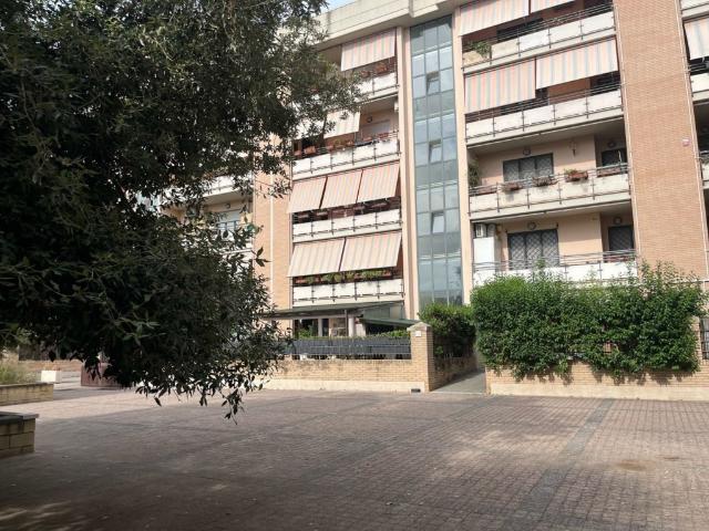 Affittasi trilocale a Roma
