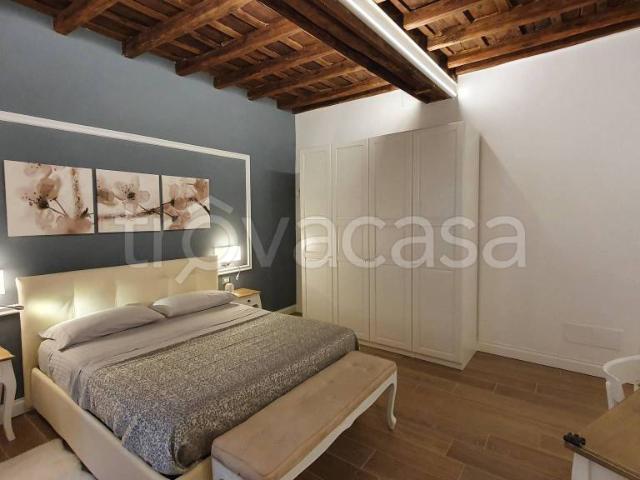 Affittasi trilocale a Roma via dei Fienili, Colosseo Fori Imperiali