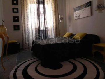 Affittasi trilocale a Roma via di Villa Aquari, Appio latino