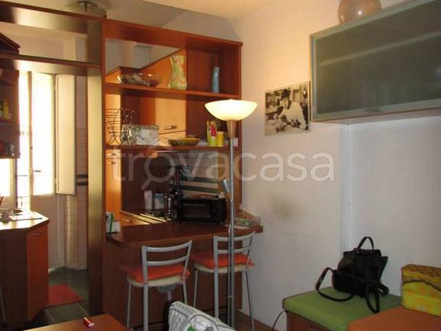 Affittasi trilocale a Roma via Lomellina, Bologna