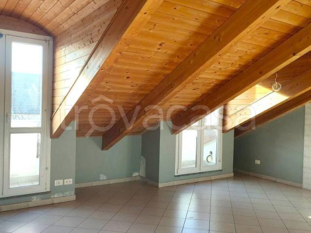 Affittasi trilocale a Torino via Giuseppe Talucchi, 32, San Donato