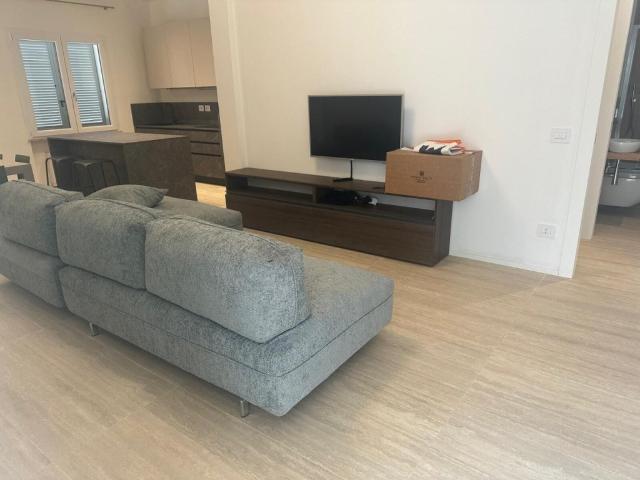 Affittasi villa a Vittoria Apuana, Forte dei Marmi