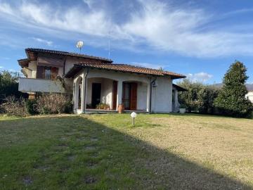 Affittasi villa a Forte dei Marmi