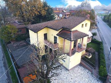 Affittasi villa bifamiliare a Castelfranco Emilia, Riolo