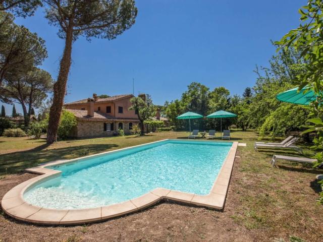 Affittasi Villa, Olgiata raffinata Villa con piscina Annunci Roma, Zona Olgiata Rif.378621