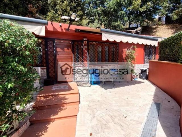Affittasi Villa, Segugiocasa Le Rughe piccolo villino singolo Aff/5 Annunci Formello Roma Rif.642594