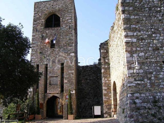 Affittasi villa singola a Manerba del Garda via Roma