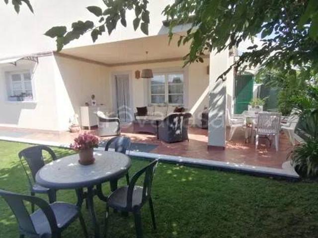 Affittasi villa singola a Pietrasanta via Andreotti, 48