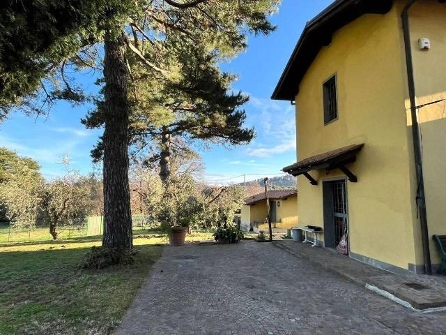 Affittasi Villa, Rocca di Papa 3 locali 0 A301 Annunci Rocca di Papa Roma Rif.639056