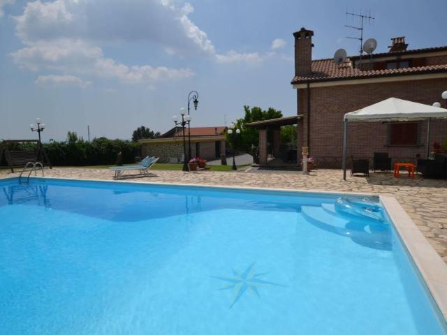 Affittasi Villa, Villa in affitto chiamare 3475028996 Annunci Albano Laziale Roma Rif.547976
