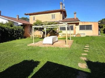 Affittasi Villa, Villa in affitto Ciampino Annunci Ciampino Roma Rif.644209