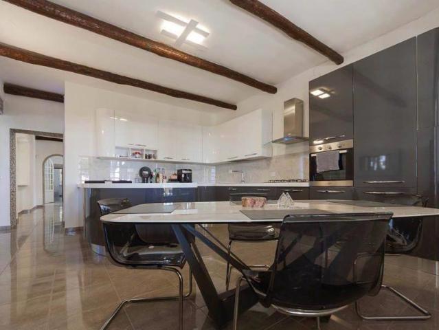 Affittasi Villa, Villa unifamiliare, ottimo stato, 500 mq, Formello Annunci Formello Roma Rif.9552