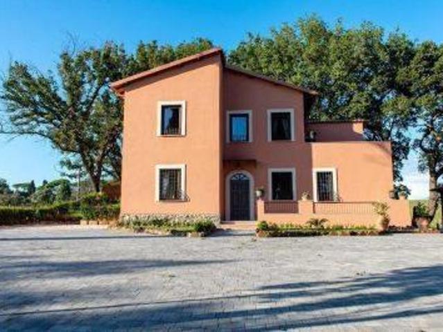 Affittasi Villa, Villa unifamiliare via Cassia 2070, Olgiata, Roma Annunci Roma, Zona Olgiata Rif.382493