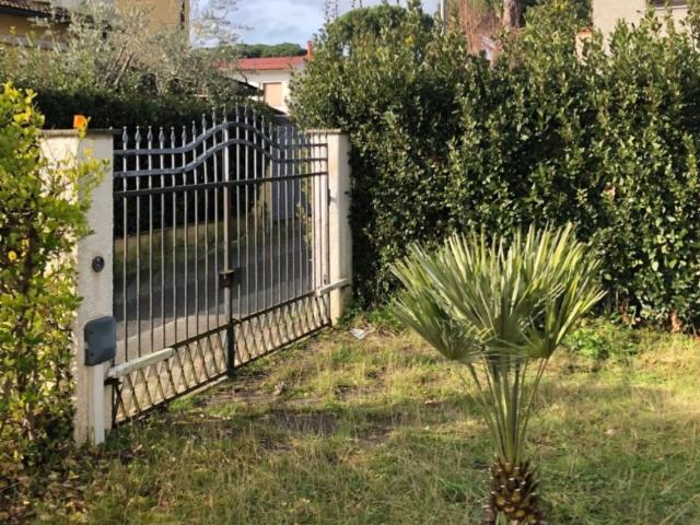 Affittasi villetta a Vittoria Apuana, Forte dei Marmi
