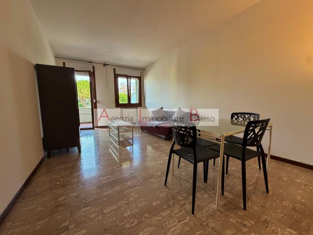 AFFITTASI ZONA ISTITUTI PADOVA