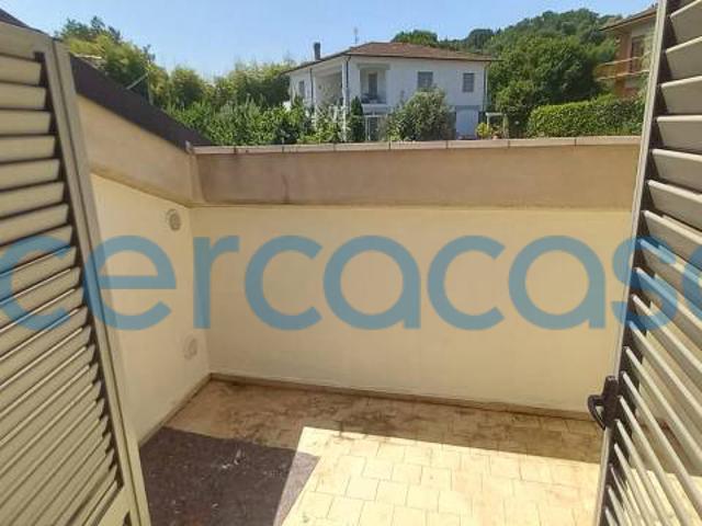 AFFITTO MONTEVARCHI 4 VANI 2 BAGNI NON ARREDATO