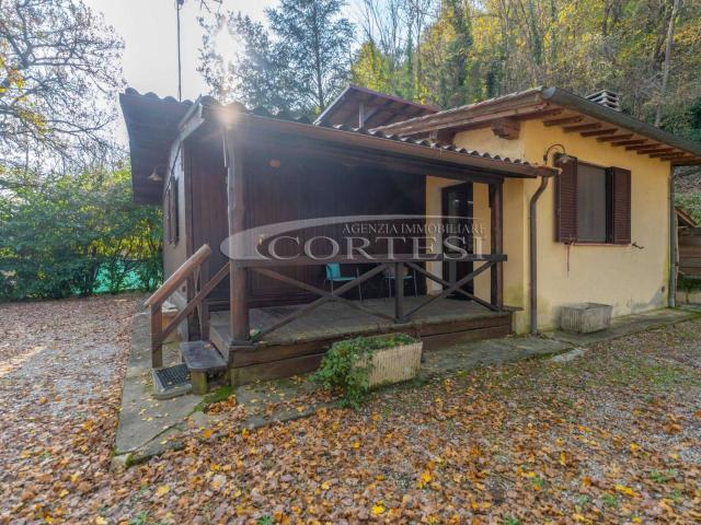 Affitto Affittasi – Villetta indipendente con parco privato in zona panoramica