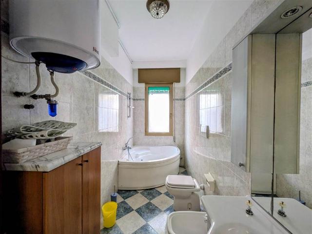 Affitto Appartamento, in zona MARGHERA, VENEZIA