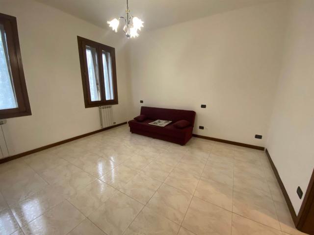 Affitto Appartamento, in zona MARGHERA, VENEZIA