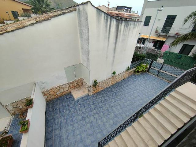 Affitto Appartamento, in zona MONDELLO, PALERMO