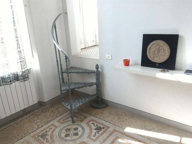Affitto Appartamento, in zona MONTENERO BASSO, LIVORNO