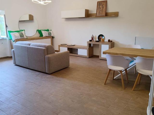 Affitto Appartamento, in zona MONTENERO BASSO, LIVORNO
