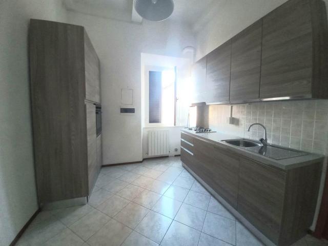 Affitto Appartamento, in zona MONTENERO BASSO, LIVORNO