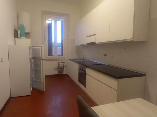 Affitto Appartamento, in zona MONTENERO, MILANO